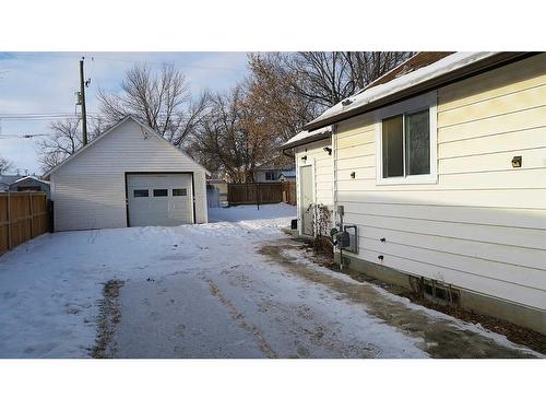 123 1 Street East, Brooks, AB - Outdoor With Exterior