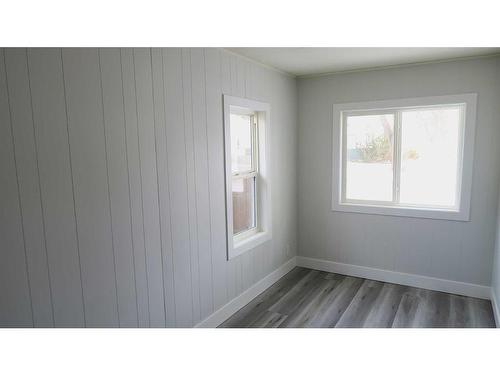 123 1 Street East, Brooks, AB - Indoor Photo Showing Other Room