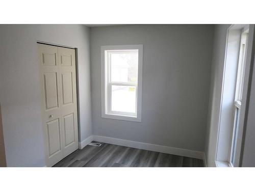 123 1 Street East, Brooks, AB - Indoor Photo Showing Other Room