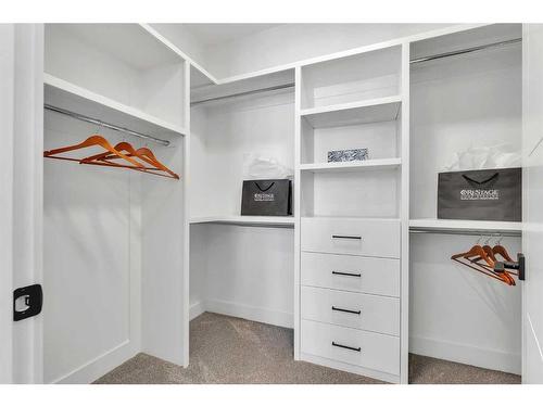 3535 40 Street Sw, Calgary, AB - Indoor With Storage