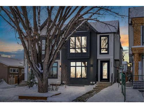 3535 40 Street Sw, Calgary, AB - Outdoor With Facade