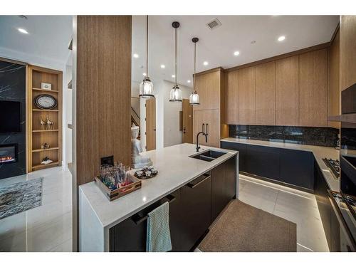 201,203,205-65 Edmonton Trail Ne, Calgary, AB - Indoor Photo Showing Kitchen With Double Sink With Upgraded Kitchen