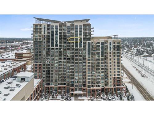 1701-8880 Horton Road Sw, Calgary, AB - Outdoor