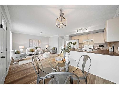 449 Country Hills Place Nw, Calgary, AB - Indoor Photo Showing Dining Room