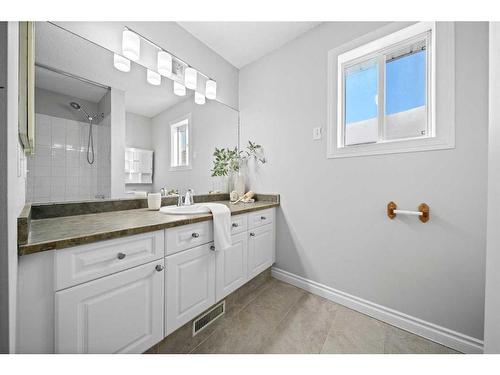 449 Country Hills Place Nw, Calgary, AB - Indoor Photo Showing Bathroom