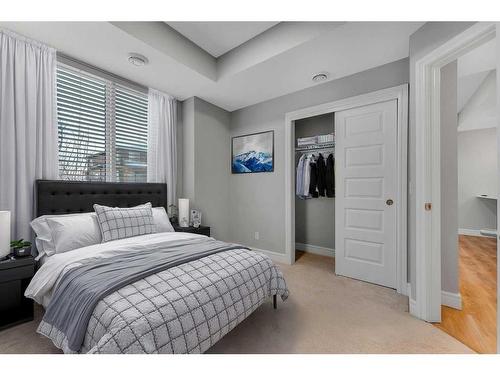 81-230 Seton Passage Se, Calgary, AB - Indoor Photo Showing Bedroom