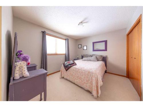 3801 57A Avenue, Lloydminster, AB - Indoor Photo Showing Bedroom