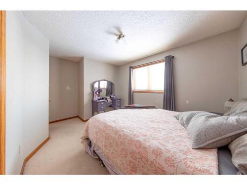 3801 57A Avenue, Lloydminster, AB - Indoor Photo Showing Bedroom