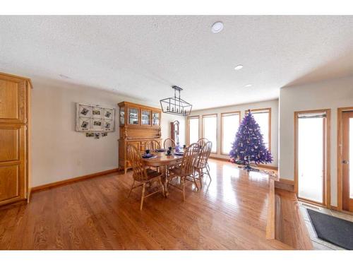 3801 57A Avenue, Lloydminster, AB - Indoor Photo Showing Dining Room