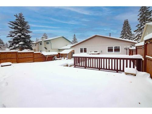 315 Woodridge Place Sw, Calgary, AB - Outdoor