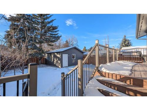 219 Midlawn Close Se, Calgary, AB - Outdoor With Exterior