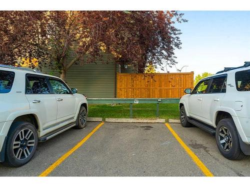 87-2511 38 Street Ne, Calgary, AB -  Photo Showing Garage