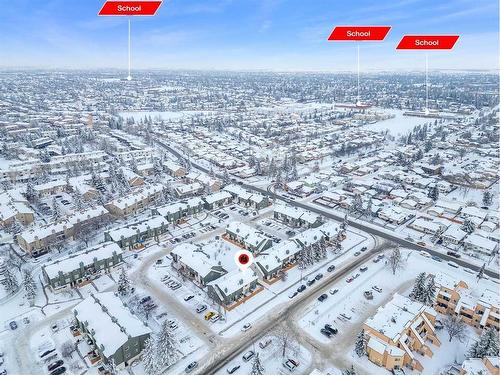 87-2511 38 Street Ne, Calgary, AB -  With View