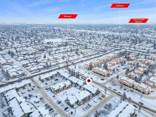 87-2511 38 Street Ne, Calgary, AB -  With View