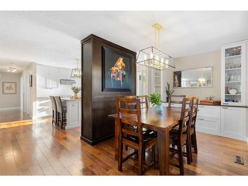 14427 Parkside Drive Se, Calgary, AB - Indoor Photo Showing Dining Room