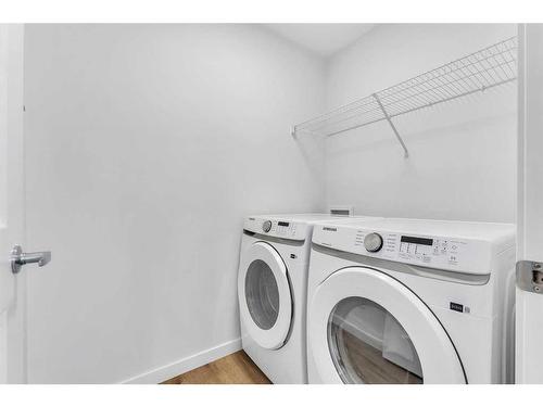 3171 Chinook Winds Drive Sw, Airdrie, AB - Indoor Photo Showing Laundry Room