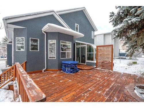 816 Diamond Court Se, Calgary, AB - Outdoor With Deck Patio Veranda