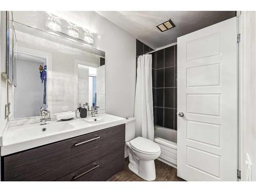 303-2423 56 Street Ne, Calgary, AB - Indoor Photo Showing Bathroom