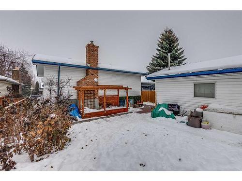 127 Bracewood Road Sw, Calgary, AB - Outdoor