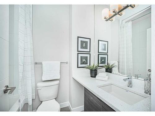 2403-95 Burma Star Road Sw, Calgary, AB - Indoor Photo Showing Bathroom