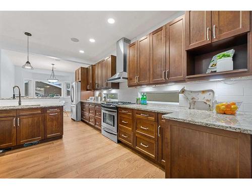 2035 37 Avenue Sw, Calgary, AB - Indoor Photo Showing Kitchen With Upgraded Kitchen