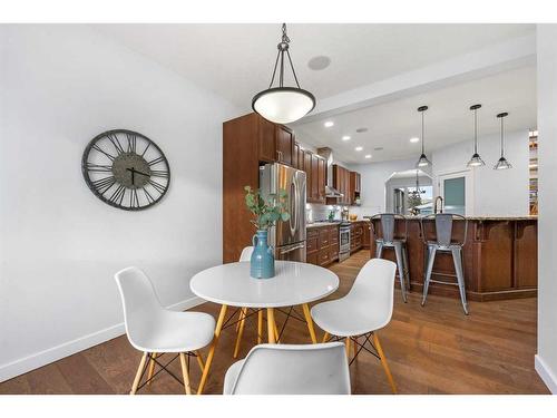 2035 37 Avenue Sw, Calgary, AB - Indoor Photo Showing Dining Room