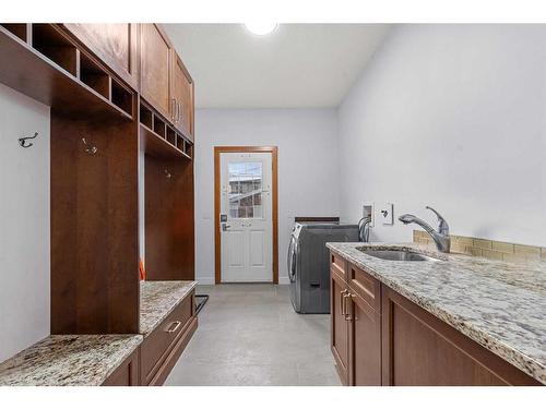 2035 37 Avenue Sw, Calgary, AB - Indoor Photo Showing Other Room