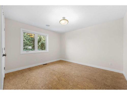 2035 37 Avenue Sw, Calgary, AB - Indoor Photo Showing Other Room