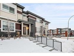 109 Skyview Parade NE Calgary, AB T3N 0V4