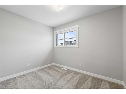 109 Skyview Parade Ne, Calgary, AB - Indoor Photo Showing Other Room