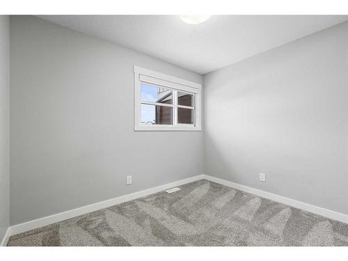 109 Skyview Parade Ne, Calgary, AB - Indoor Photo Showing Other Room