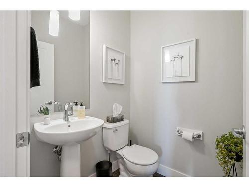 144 Marquis View Se, Calgary, AB - Indoor Photo Showing Bathroom