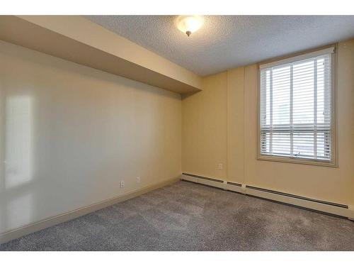 1503-733 14 Avenue Sw, Calgary, AB - Indoor Photo Showing Other Room