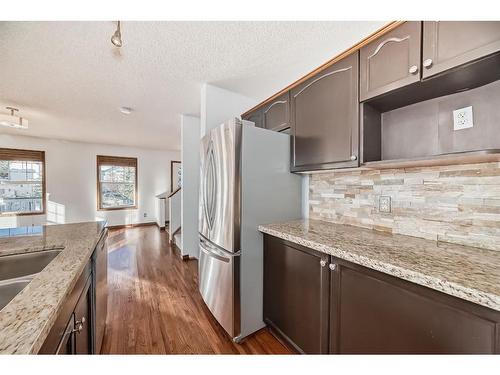 114 Bow Ridge Crescent, Cochrane, AB - Indoor Photo Showing Kitchen