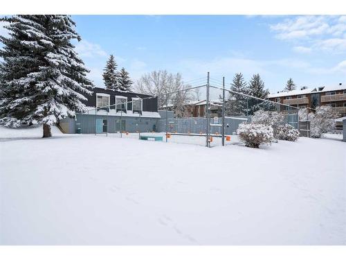 152-330 Canterbury Drive Sw, Calgary, AB - Outdoor