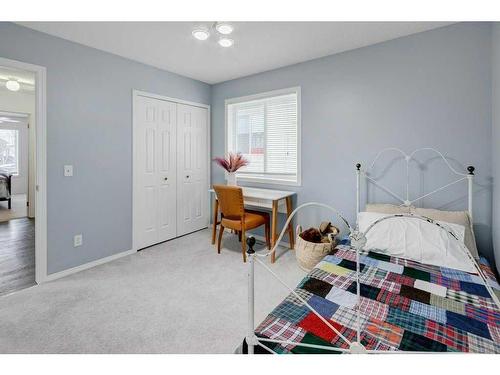 1158 Country Hills Circle Nw, Calgary, AB - Indoor Photo Showing Bedroom