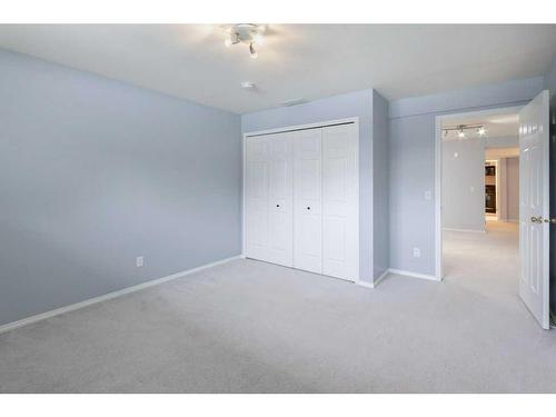 1158 Country Hills Circle Nw, Calgary, AB - Indoor Photo Showing Other Room