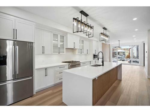 1930 27 Street Sw, Calgary, AB - Indoor Photo Showing Kitchen With Upgraded Kitchen