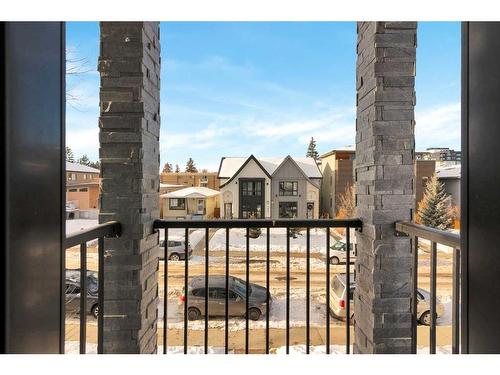 1930 27 Street Sw, Calgary, AB - Outdoor With Balcony