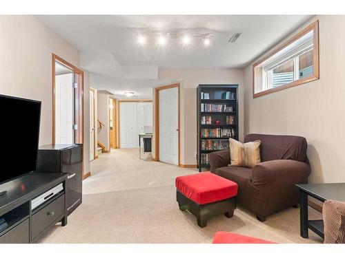 210 Saddlemont Boulevard Ne, Calgary, AB - Indoor