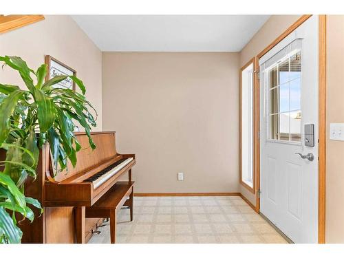 210 Saddlemont Boulevard Ne, Calgary, AB - Indoor Photo Showing Other Room