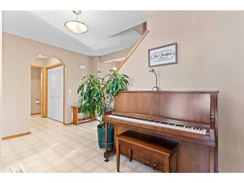 210 Saddlemont Boulevard Ne, Calgary, AB - Indoor Photo Showing Other Room