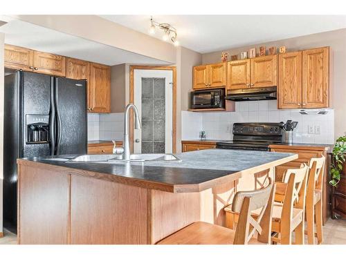 210 Saddlemont Boulevard Ne, Calgary, AB - Indoor Photo Showing Kitchen