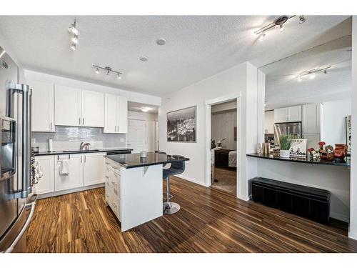 1402-99 Copperstone Park Se, Calgary, AB - Indoor Photo Showing Kitchen With Upgraded Kitchen