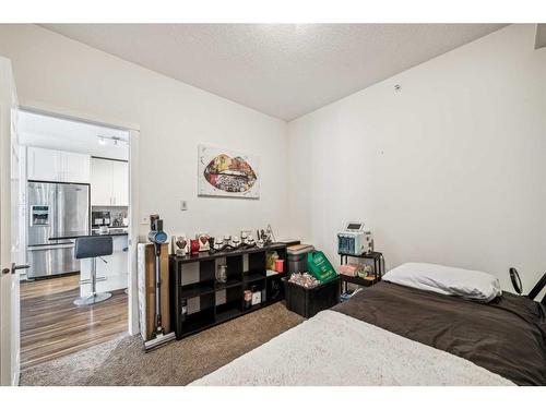 1402-99 Copperstone Park Se, Calgary, AB - Indoor Photo Showing Bedroom