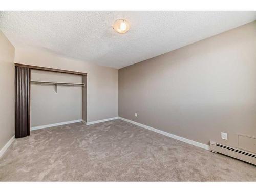 303-310 4 Avenue Ne, Calgary, AB - Indoor Photo Showing Other Room