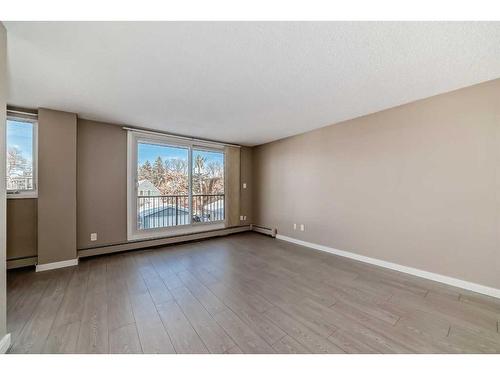 303-310 4 Avenue Ne, Calgary, AB - Indoor Photo Showing Other Room