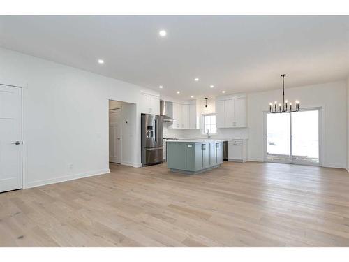 218 Red Tail Ridge Se, High River, AB - Indoor Photo Showing Kitchen