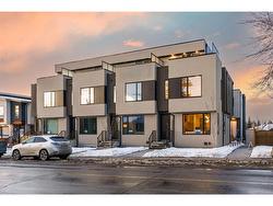 1-2220 26 Avenue SW Calgary, AB T2T 1E8