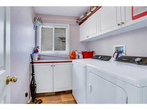 292 Riverview Close Se, Calgary, AB - Indoor Photo Showing Laundry Room